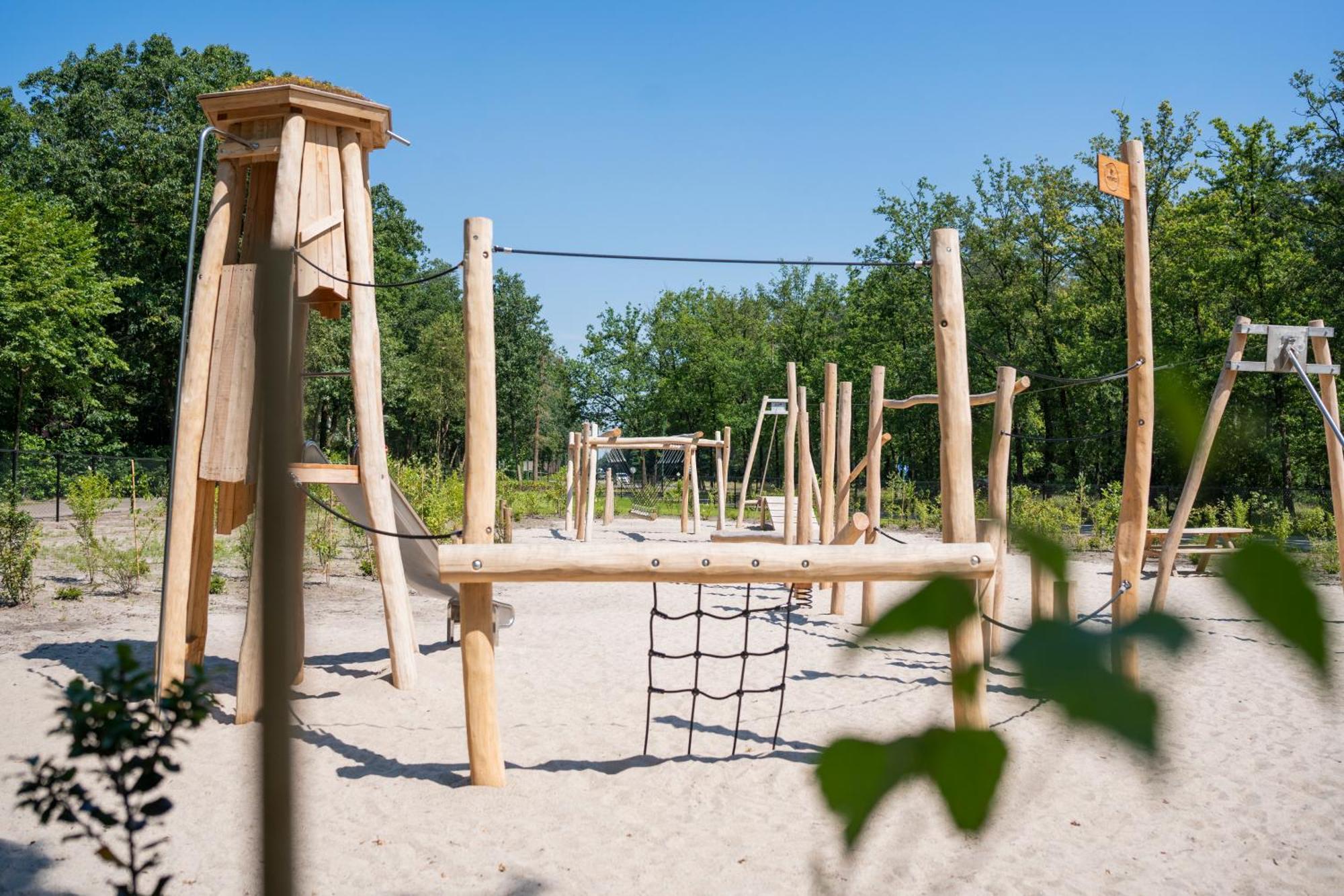 Topparken - Resort De Brabantse Kempen Lage Mierde エクステリア 写真