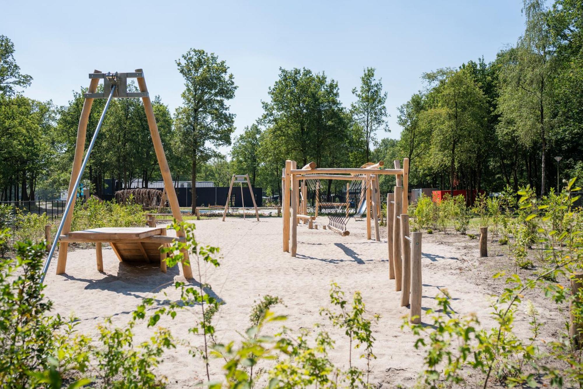 Topparken - Resort De Brabantse Kempen Lage Mierde エクステリア 写真